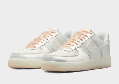 รองเท้าผู้หญิง Air Force 1 '07