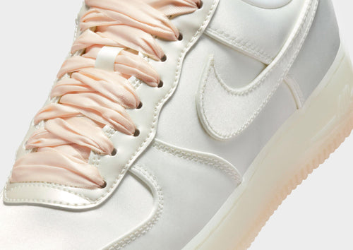 รองเท้าผู้หญิง Air Force 1 '07