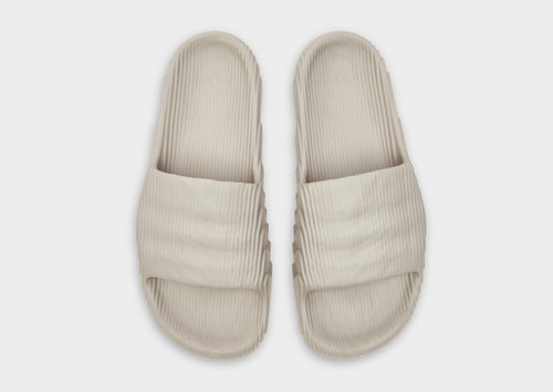 รองเท้าแตะผู้หญิง Adilette 22
