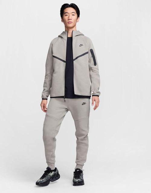 เสื้อแจ็คเก็ตผู้ชาย Full-Zip Windrunner