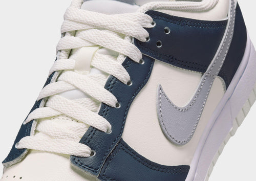 รองเท้าผู้หญิง Dunk Low