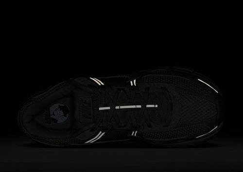 รองเท้าผู้หญิง Zoom Vomero 5