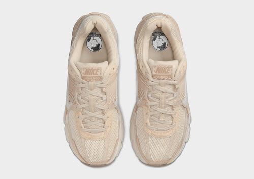 รองเท้าผู้หญิง Zoom Vomero 5