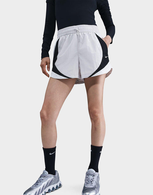 กางเกงขาสั้นผู้หญิง Sportswear
