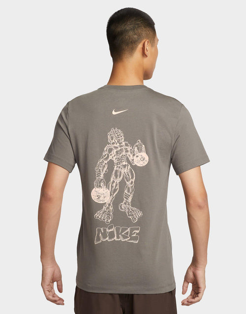 เสื้อยืดผู้ชาย