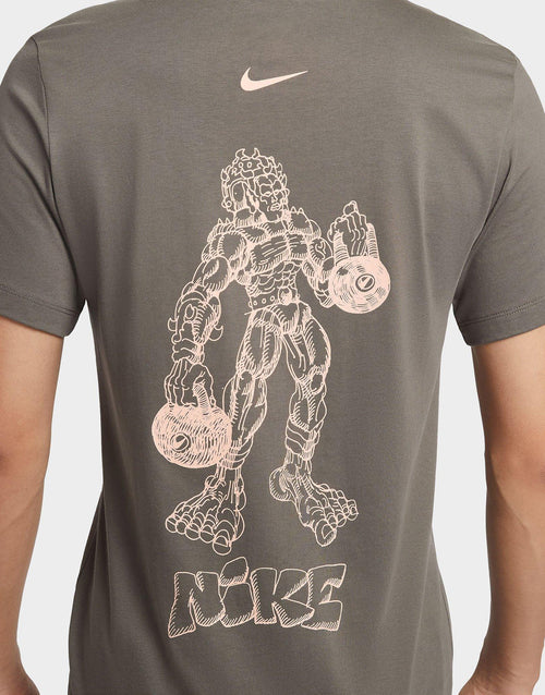เสื้อยืดผู้ชาย