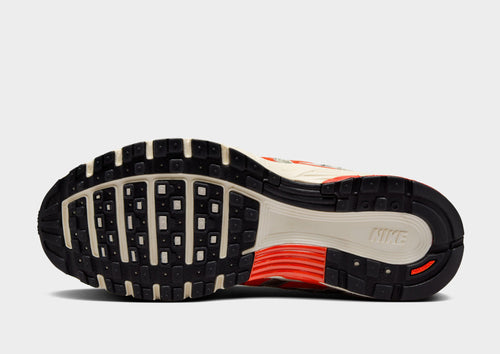 รองเท้าผู้หญิง Nike P-6000