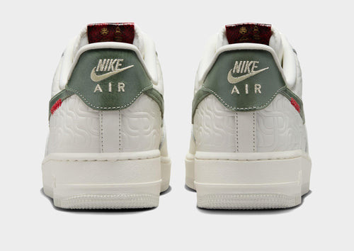 รองเท้าผู้ชาย Air Force 1 '07
