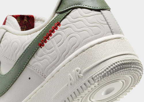 รองเท้าผู้ชาย Air Force 1 '07