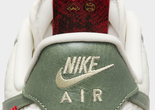 รองเท้าผู้ชาย Air Force 1 '07