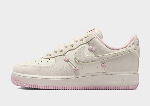 รองเท้าผู้หญิง Air Force 1 ’07 LX