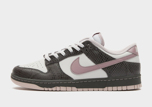 รองเท้าผู้ชาย Dunk Low SE