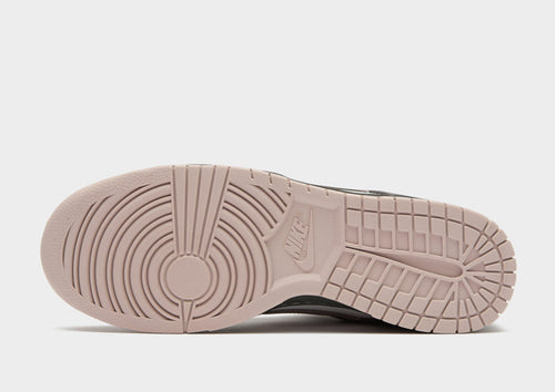 รองเท้าผู้ชาย Dunk Low SE