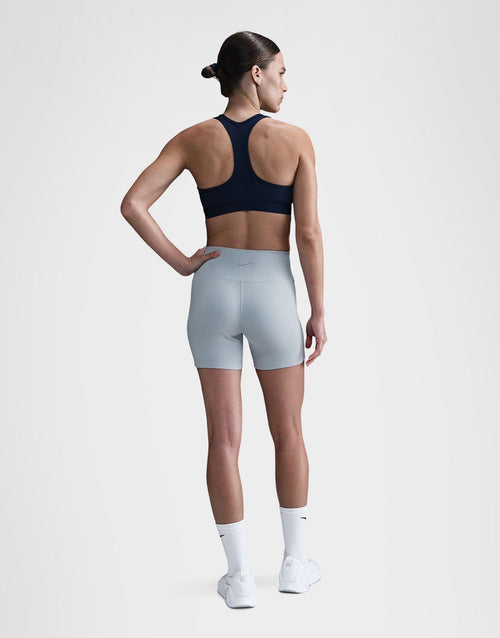 กางเกงขาสั้นผู้หญิง One Fitted Dri-FIT 5" Biker