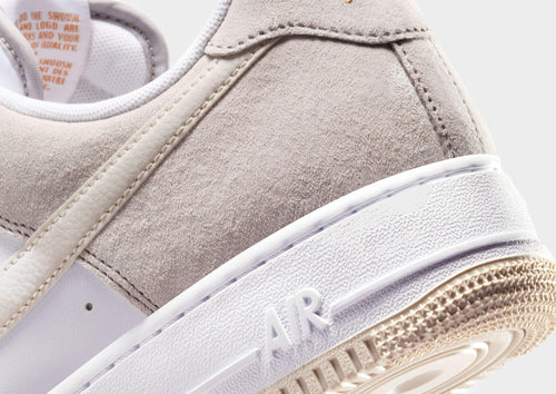 รองเท้าผู้ชาย Air Force 1 '07