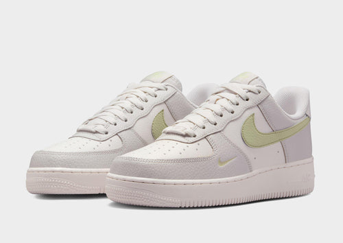 รองเท้าผู้หญิง Air Force 1 '07