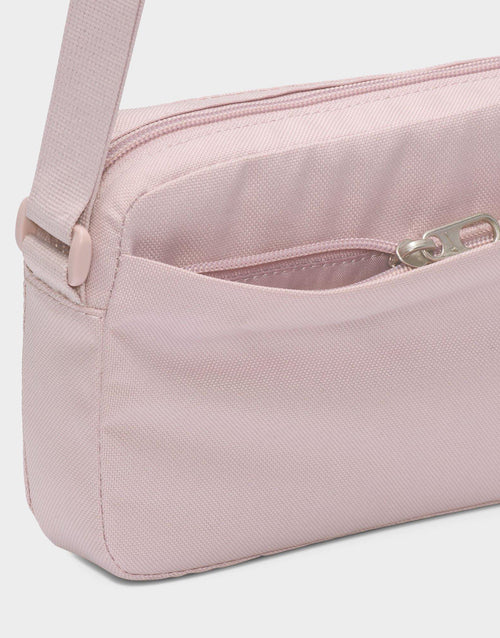 กระเป๋า Heritage Cross-Body 2.0 (2L)