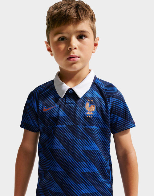 เสื้อฟุตบอลชุดเหย้าเด็กเล็ก FFF 2026