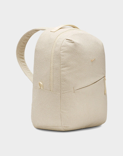 กระเป๋าสะพายหลัง Aura (24L)