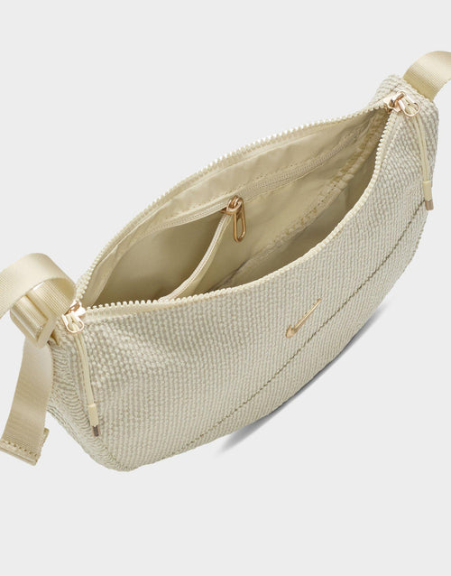 กระเป๋า Aura Crescent Crossbody (4L)