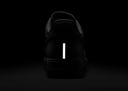 รองเท้าผู้ชาย Air Force 1 ’07