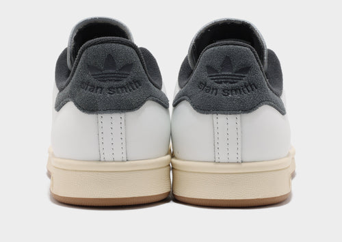 รองเท้าผู้ชาย Stan Smith