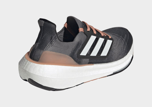 รองเท้าผู้หญิง Ultraboost Light
