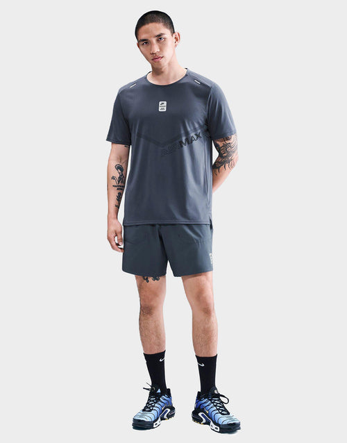 เสื้อยืดผู้ชาย Sportswear Air Max