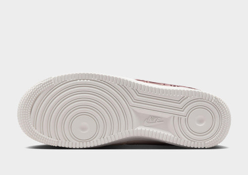 รองเท้าผู้หญิง Nike Air Force 1 '07
