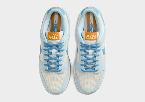 รองเท้าผู้หญิง Dunk Low SE
