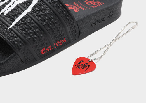 รองเท้าแตะผู้ชาย Adilette Korn