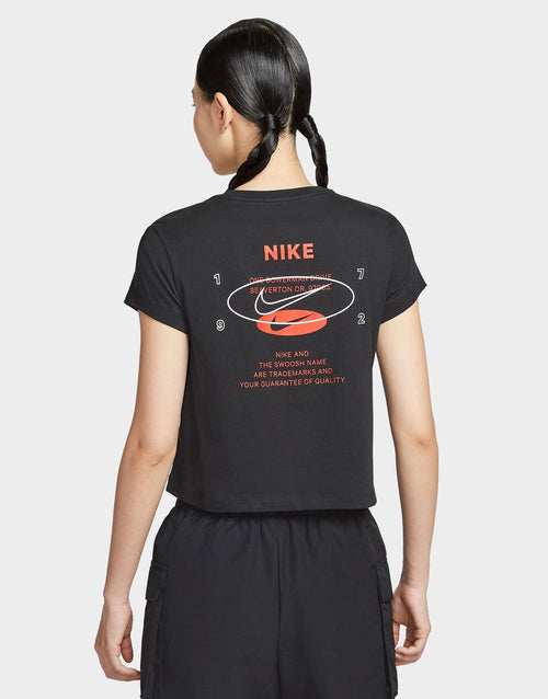 เสื้อยืดผู้หญิง Sportswear Graphic