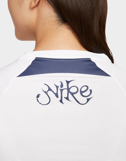 เสื้อแขนสั้นผู้หญิง Sportswear Chill Knit