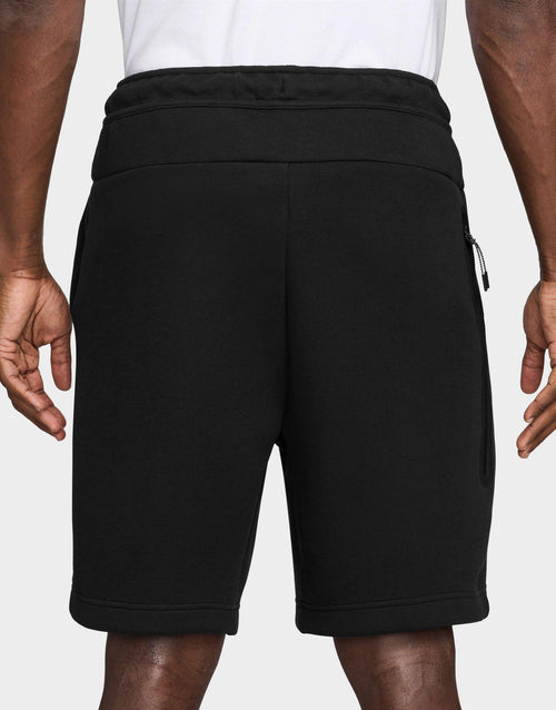 กางเกงขาสั้นผู้ชาย Tech Fleece