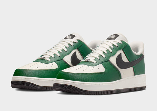 รองเท้าผู้ชาย Air Force 1 '07 LV8