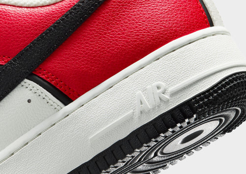 รองเท้าผู้ชาย Air Force 1 '07