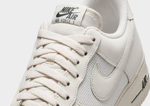 รองเท้าผู้ชาย Air Force 1 '07 LV8