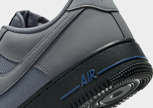 รองเท้าผู้ชาย Air Force 1 '07 LV8