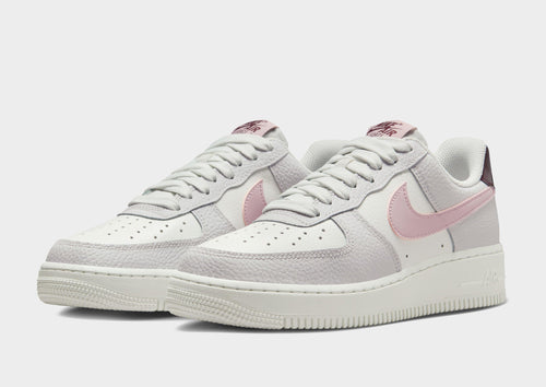 รองเท้าผู้หญิง Air Force 1 '07