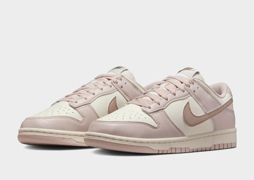 รองเท้าผู้หญิง Dunk Low