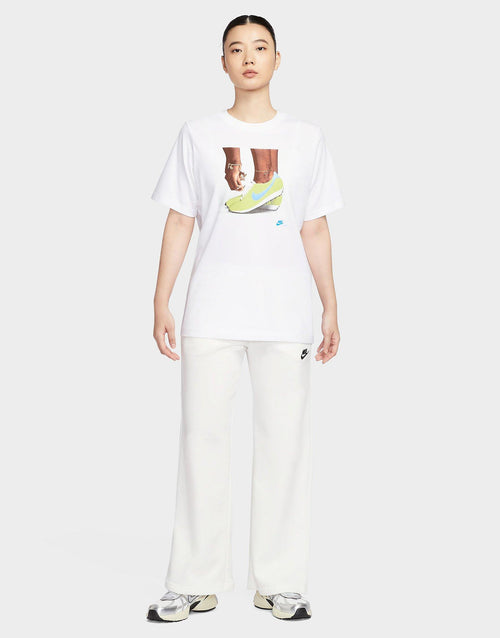 เสื้อยืดผู้หญิง Sportswear
