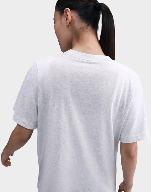 เสื้อยืดผู้หญิง Sportswear