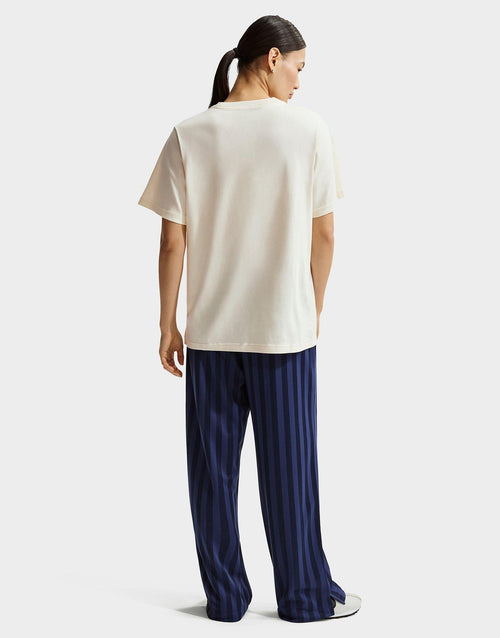 เสื้อยืดผู้หญิง Sportswear