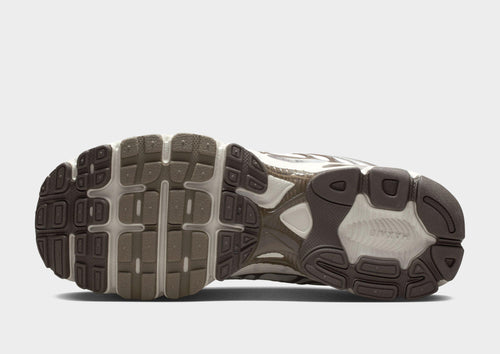 รองเท้าผู้หญิง Air Max Moto 2K
