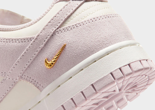 รองเท้าผู้หญิง Dunk Low