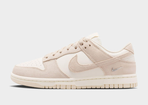 รองเท้าผู้หญิง Dunk Low Suede