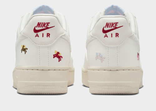รองเท้าผู้หญิง Air Force 1 '07 SE LNY