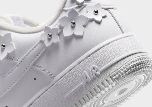 รองเท้าผู้หญิง Air Force 1 '07 "Florette”