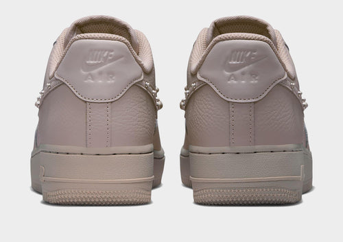 รองเท้าผู้หญิง Air Force 1 '07