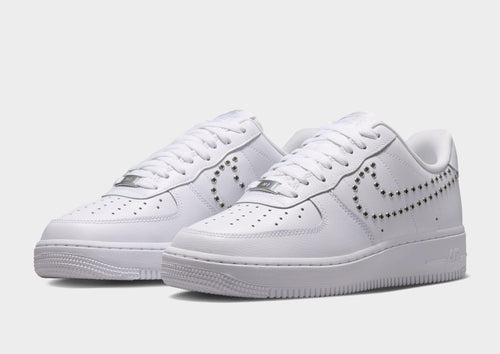 รองเท้าผู้หญิง Air Force 1 '07 LV8